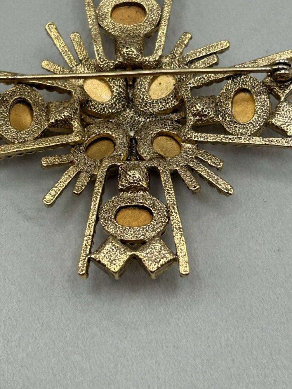 BYZANTINE MALTESE Cross Brooch Gold Tone Pink Red Purple Violet Cabochon Crystal - Picture 11 of 14